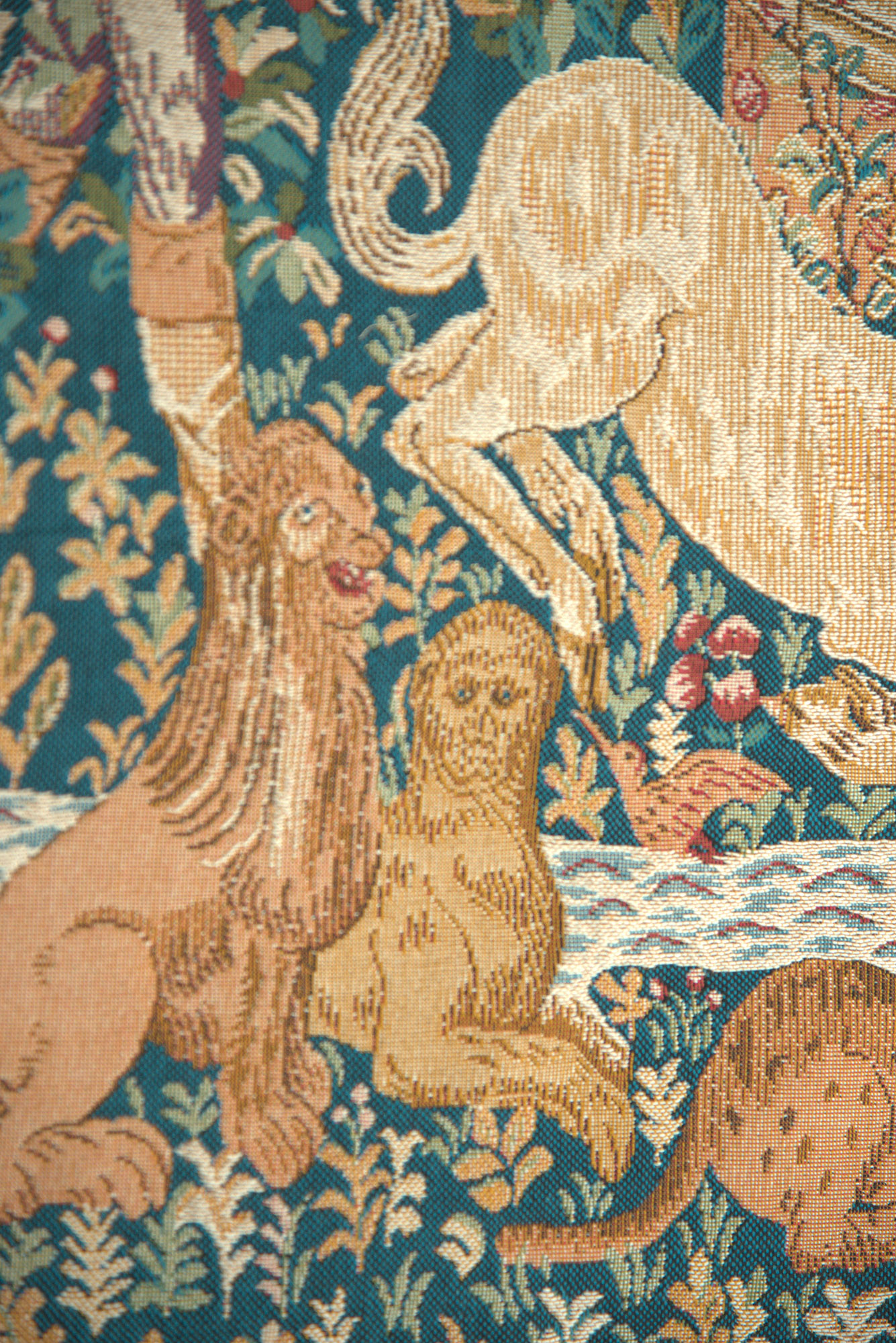 Licorne A La Fontaine French Tapestry | Close Up 2
